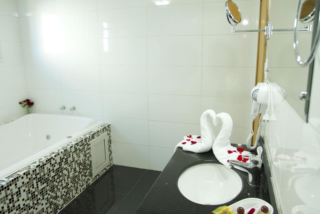 Benos Hotel Santa Rosa  Zimmer foto